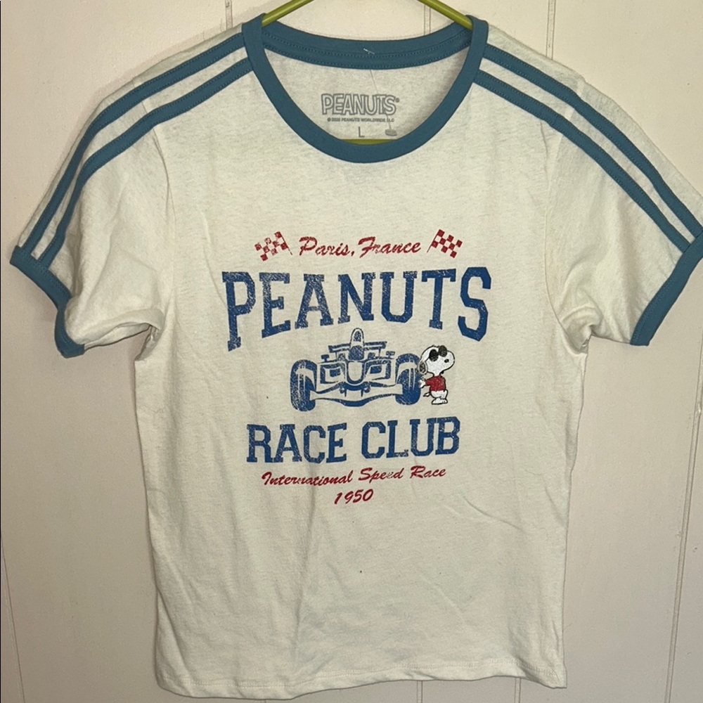 NWOT Peanuts White and Blue Short Sleeve Tee with Graphic Print